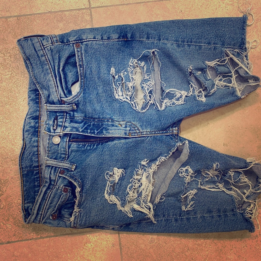 Levi’s denim shorts